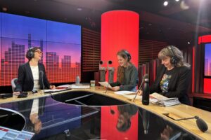 Valérie Hauert, Aude Raimondi et Valérie Droux rigolent entre deux séquences